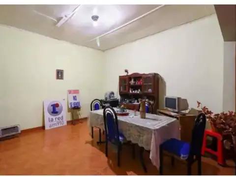 Casa 4 ambientes con 1 baño