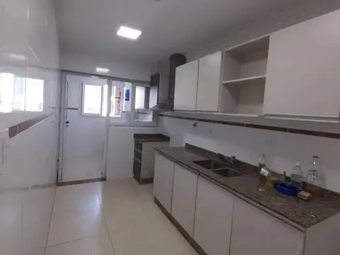 San Martín 2180 , Piso 8