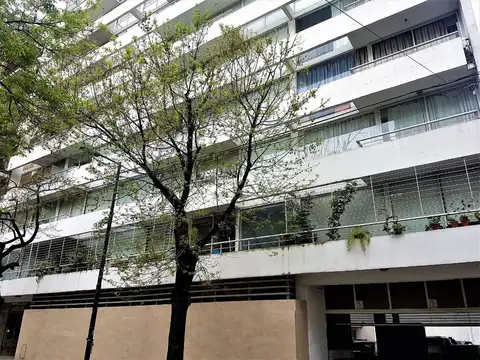 Cochera en Edificio