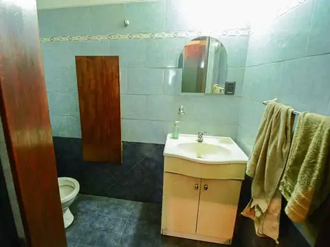 Venta depósito y local comercial en Cordón