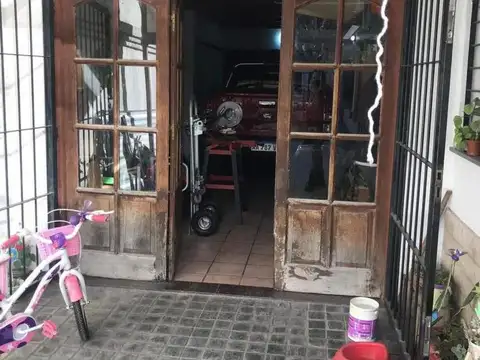CASA EN VENTA 3 DORMITORIOS EN CAPITAN BERMUDEZ