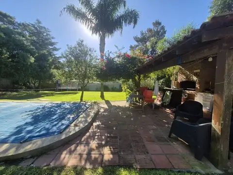 Terreno en excelente zona de El Pinar sur