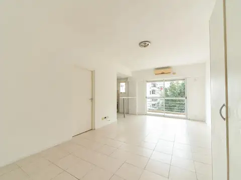 Venta Departamento Super Luminoso con Balcón y Amenities