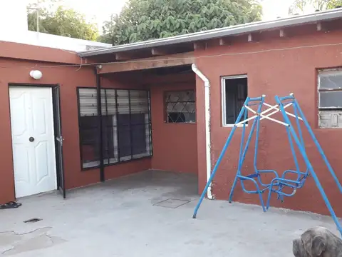 Casa 3 ambientes con 1 baño