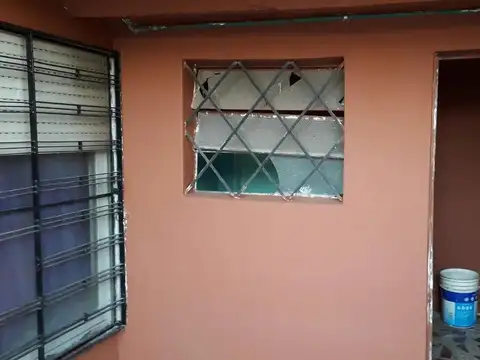 LInda Casa Ambientes amplios 3 dormitorios - Anticipo U$S 40