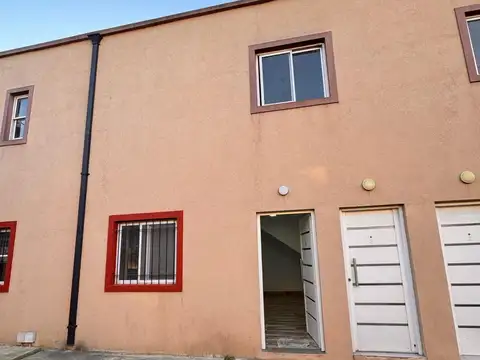 Depto Tipo Casa en Alquiler en Canning, $ 450.000