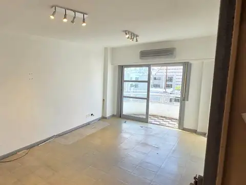 Departamento en Venta en Flores, USD 120.000