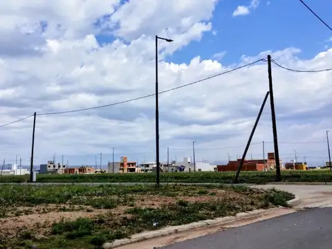 VENTA TERRENO PAMPAS DE MANANTIALES