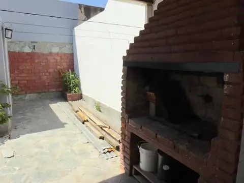 Casa en San Justo, Tres ambientes.