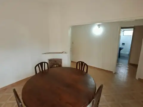 Depto Tipo Casa en Alquiler de 2 dormitorios