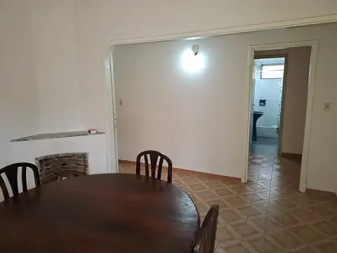Depto Tipo Casa en Alquiler de 3 ambientes