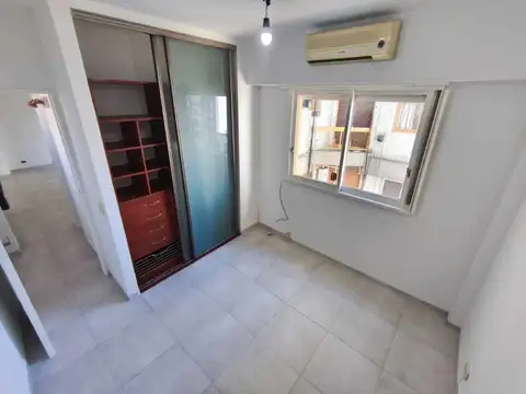 Venta Depto 2 AMB Boedo Contrafrente 42M2 Luminoso