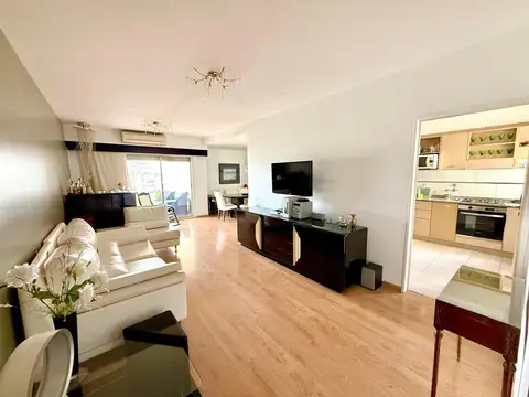 Av Salvador María del Carril al 3200