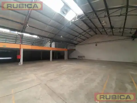 Galpon en Alquiler 70  mts Fondo