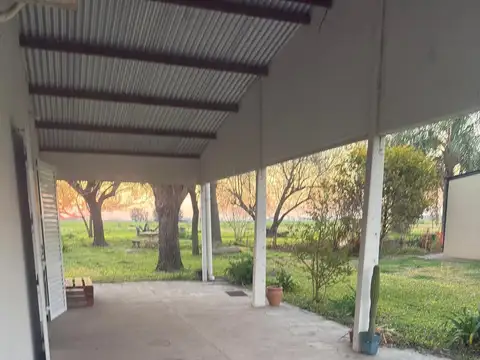 Casa 3 ambientes con 1 baño