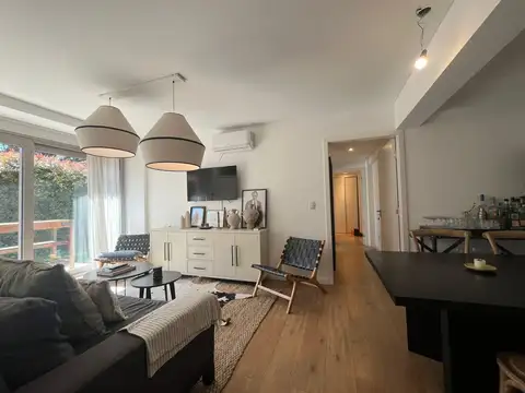 Alquiler Departamento 2 Dormitorios / 3 Ambientes Con Jardin en Cassa Isidro