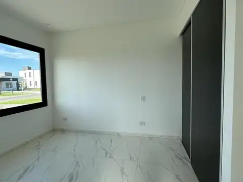 Casa en Alquiler al Norte