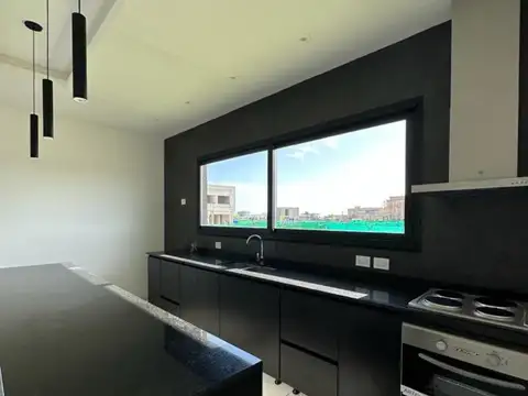 Casa en Alquiler de 3 dormitorios