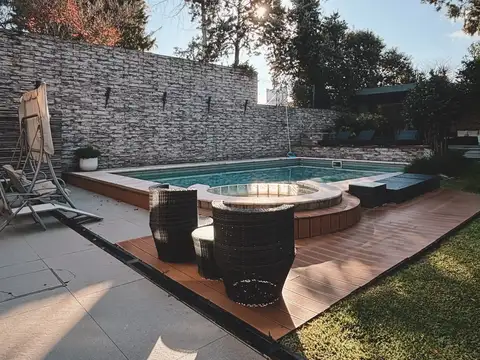 Casa en Venta al Este
