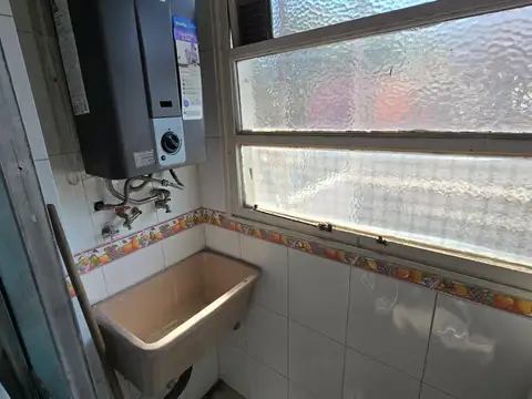 ALQUILER 3 AMBIENTES AL FRENTE CON BALCON TODO EXTERNO