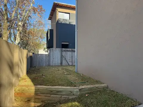 Depto Tipo Casa en Venta de 2 dormitorios