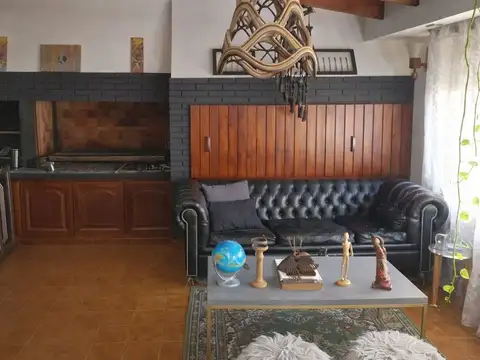 Depto Tipo Casa 5 ambientes con 3 baños