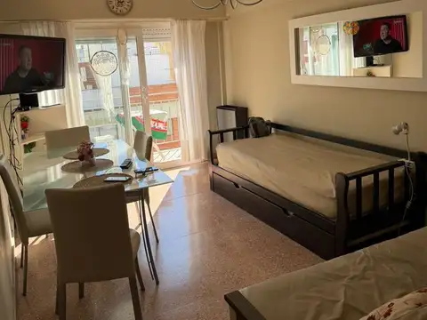 DEPARTAMENTO 2 AMB. A LA CALLE BALCON SALIENTE