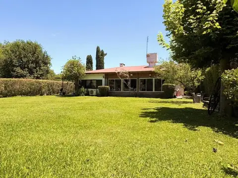 Casa en Venta Parque Exaltación 4 Dormitorios. Piscina Parque 1500 m².