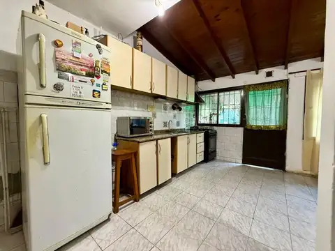 Depto Tipo Casa en Venta de 5 ambientes