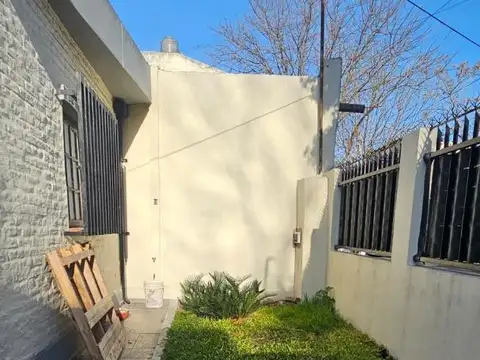 Depto Tipo Casa en Alquiler de 2 dormitorios