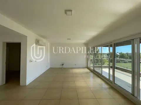 Departamento en Alquiler de 4 ambientes