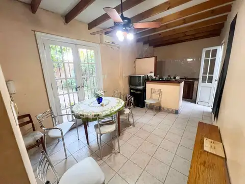 VENTA CASA 3 AMBIENTES JARDÍN