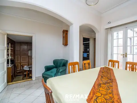 Depto Tipo Casa 4 ambientes con 2 baños