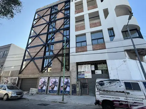 Local comercial en venta en el industrial Boedo