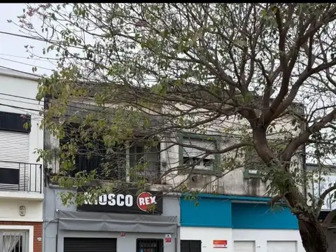 LOCAL SOBRE LOPEZ Y PLANES