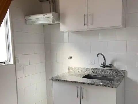 Depto Tipo Casa en Alquiler de 1 dormitorio