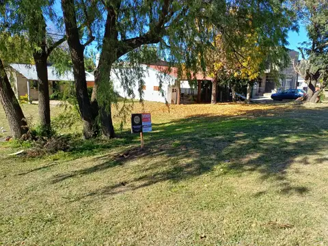 TERRENO EN VENTA CAYASTA ,SOBRE RUTA 1 IDEAL PARA LOCALES COMERCIAL