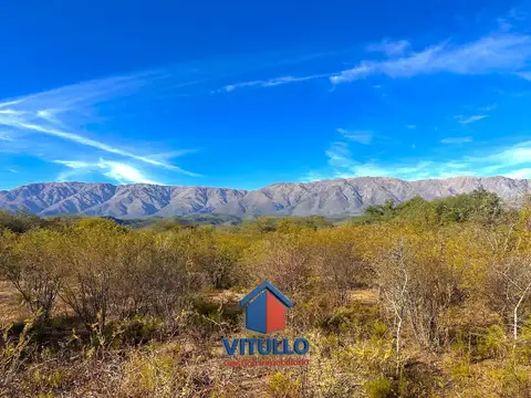 A 70 metros de la Ruta Prov. Nº14