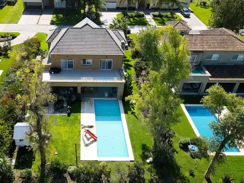 CASA 4 DORMITORIOS PREMIUM  ST THOMAS ESTE OESTE