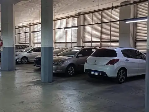 Venta de Cochera doble en edificio La Algodonera Colegiales CABA