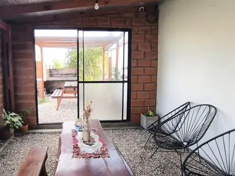 Lote de terreno con construcción y pileta, Los Talas, Berisso