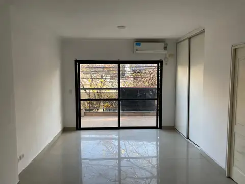 VENTA DEPARTAMENTO MONOAMBIENTE FLORESTA