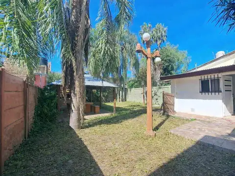 VENTA - PERMUTA Casa un dormitorio, cochera y jardín. Granadero Baigorria, Rosario