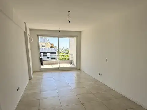 av. san martin 7000, Piso 8