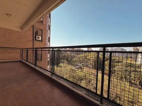 Departamento en Alquiler de 3 dormitorios