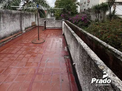 Casa 6 ambientes con 1 baño