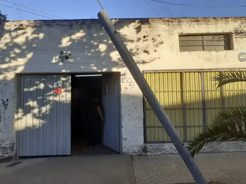 Galpon con Local en Lote Propio