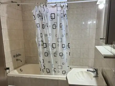 Casa en Venta en Chilavert, USD 60.000