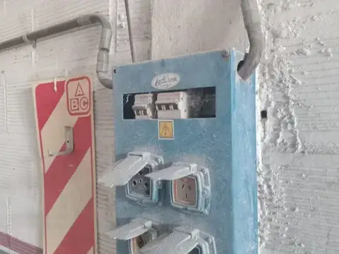 ALQUILER – GALPÓN DE 100 M2 C/VIVIENDA – LA REJA