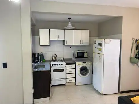 Depto Tipo Casa en Venta en Centro, USD 110.000